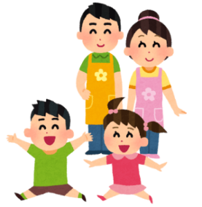 保育士と子どもたち