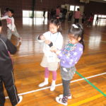 親子の集い・交通安全教室・豊小交流 064 親子の集い・交通安全教室・豊小交流 064