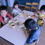給食１ 031