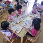給食１ 025
